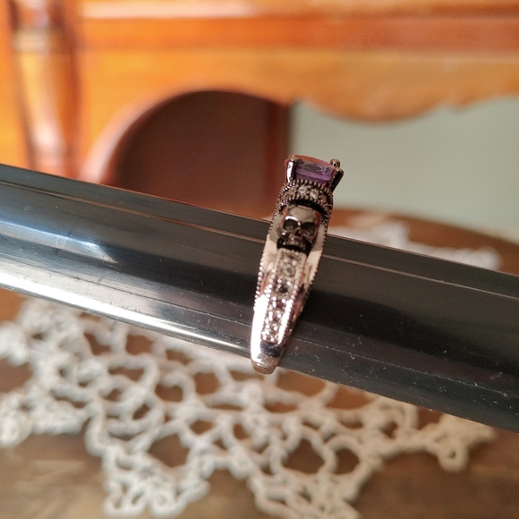 Ring - Picture 6 of 7